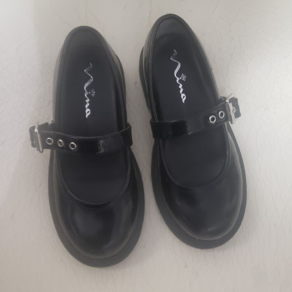 Nina Black Mary Jane Girl shoes Sz 10M  TTT*SCUFF MARKS ON TIP OF SHOE [SEE PIX]